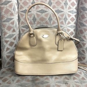 COACH Purse 👜 Tan